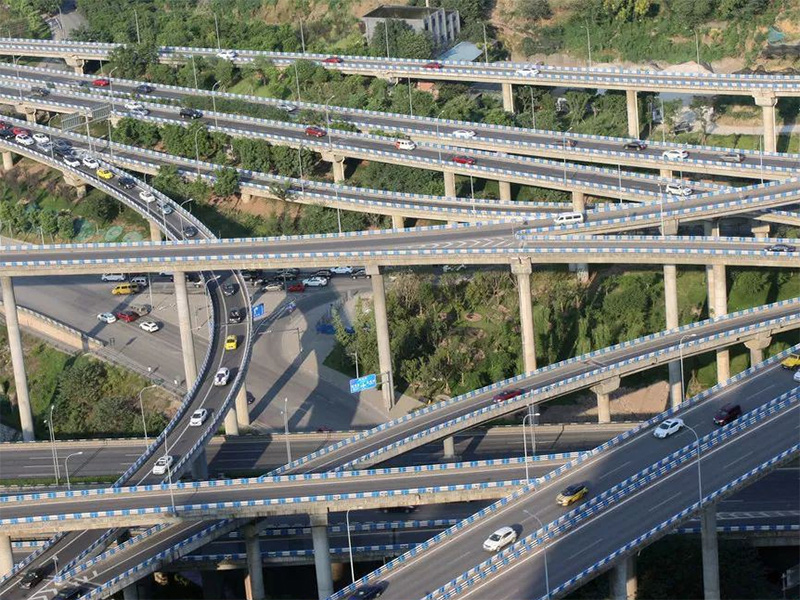 重慶的(de)這(zhè)些(xiē)網紅(hóng)景點每一(yī)個(gè)都(dōu)逆天了(le)